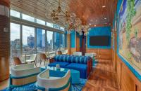 Ein Sitzbereich in der Unterkunft Margaritaville Resort Times Square