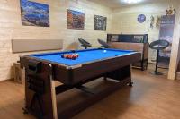 Plán poschodí v ubytovaní Chalet am Skigebiet mit Sauna, Bar, Billard, Carport und Kinderspielzimmer