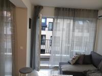 Posezení v ubytování New The Twins Varna Two-Bedroom, Apt 5 at 15 Tsani Ginchev Street, floor 3