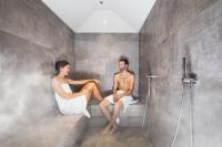 A bathroom at Hotel Kammerlander