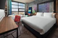 Inntel Hotels Amsterdam Landmarkにあるベッド