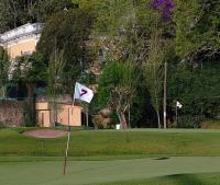 Golf v hotelu nebo okolí