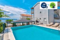 Bazén v ubytovaní One-Bedroom Apartment in Crikvenica LXXIX alebo v jeho blízkosti