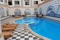 Bazén v ubytování sheraton blaza 101 nebo v jeho okolí