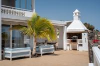 Balkón alebo terasa v ubytovaní ODIN LUXURY VILLA by Buenavilla