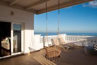 Balkón alebo terasa v ubytovaní ODIN LUXURY VILLA by Buenavilla