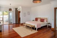 Posteľ alebo postele v izbe v ubytovaní ODIN LUXURY VILLA by Buenavilla