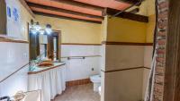 Kúpeľňa v ubytovaní Casa El Arenisco El Gastor by Ruralidays