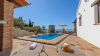 Bazén v ubytování Villa Vargas Torrox by Ruralidays nebo v jeho okolí