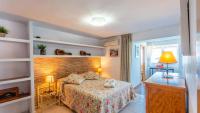 Posteľ alebo postele v izbe v ubytovaní Villa Miramar Rincon de la Victoria by Ruralidays