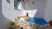 Bazén v ubytovaní Casa La Tinaja de Gaucin by Ruralidays alebo v jeho blízkosti