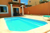 Bazén v ubytování Casa Shakka Rocka: Lux Villa with Pool and View nebo v jeho okolí