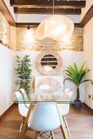 A seating area at Divi Apartments Villa Reyes 2