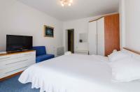 Postel nebo postele na pokoji v ubytování Apartment in Novi Vinodolski 15312