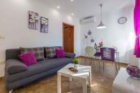 Posezení v ubytování One-Bedroom Apartment Crikvenica 4
