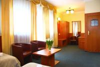 Posedenie v ubytovaní Hotelik & Restauracja Amber