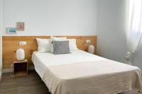 Postel nebo postele na pokoji v ubytování Apartamento con personalidad a 600 m de la playa.