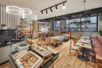 Jídlo v hotelu nebo okolí