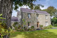 Ein Garten an der Unterkunft Taldraeth - Old Vicarage Guest House