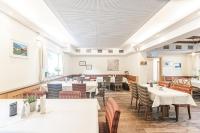Restaurace v ubytování Chalets am Badesee Lassing
