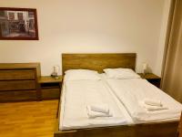 Postel nebo postele na pokoji v ubytování RIVIERA LIPNO 502 Apartmán 4kk u vody
