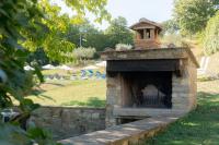 Vonkajšia záhrada v ubytovaní Agriturismo Villa Lugnano Casale Con Piscina Privata