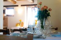 Reštaurácia alebo iné gastronomické zariadenie v ubytovaní Agriturismo Villa Lugnano Casale Con Piscina Privata