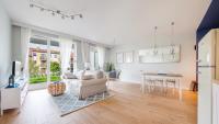 Posedenie v ubytovaní Apartamenty Sun & Snow Baltic Sun z basenem i placem zabaw