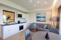 A kitchen or kitchenette at Hestia - Alexandras 38