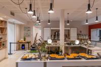 Jídlo v hotelu nebo okolí