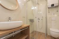 Koupelna v ubytování Apartmani Benzon