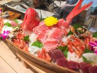 ホテルの敷地内または近くでの食事または食べ物