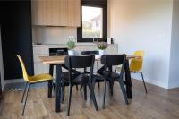 A kitchen or kitchenette at O Feixoal