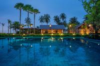 Bazén v ubytování Grand Mercure Khao Lak Bangsak nebo v jeho okolí