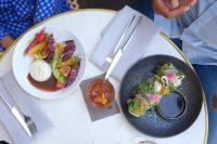 Menjar a l'hotel o a prop