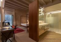 A bathroom at Mercer Hotel Barcelona
