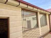 Chinara Guest House Airportの見取り図または間取り図