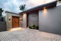 Villa Florentine by BaliSuperHost thumbnail 9