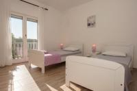 Postel nebo postele na pokoji v ubytování Holiday House San Mario - Pets Friendly Rural Home