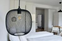 Postel nebo postele na pokoji v ubytování Standard Apartment by Hi5 - Dessewffy 37 suites
