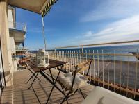 A balcony or terrace at BELLAVISTA CASA SUL MARE