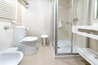 A bathroom at Hotel Porto Calpe