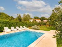 Bazén v ubytovaní Holiday Home Sonja by Interhome alebo v jeho blízkosti