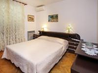 Postel nebo postele na pokoji v ubytování Apartment Matko by Interhome
