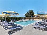 Bazén v ubytovaní Apartment Riviera 4 by Interhome alebo v jeho blízkosti