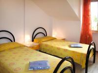Posteľ alebo postele v izbe v ubytovaní Apartment Riviera 4 by Interhome