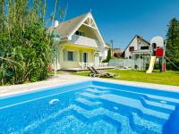 Bazén v ubytovaní Holiday Home Sapphire by Interhome alebo v jeho blízkosti