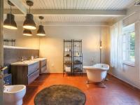 Kúpeľňa v ubytovaní Holiday Home Piero by Interhome