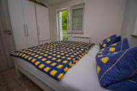 Posteľ alebo postele v izbe v ubytovaní Apartments Relax near Opatija