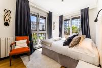 Posteľ alebo postele v izbe v ubytovaní LA CONCHA BEACHVIEW by SWEET HOME SAN SEBASTIAN